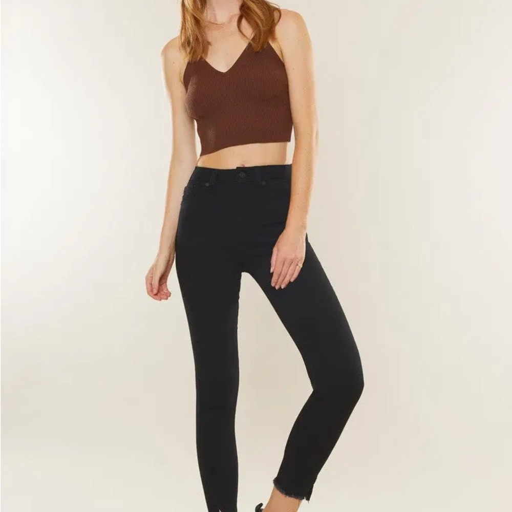 0/23 KANCAN JET BLACK KANCAN SKINNY JEANS W/ SLITS